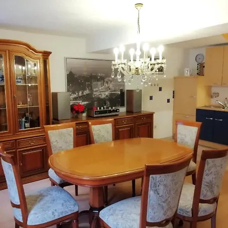 Wohnung Im Zentrum Altstadtflair Mit Holz Und Stil Bayreuth