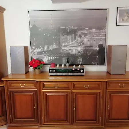 Wohnung Im Zentrum Altstadtflair Mit Holz Und Stil Apartment Bayreuth