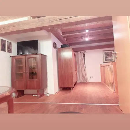 Im Zentrum Altstadtflair Mit Holz Und Stil *